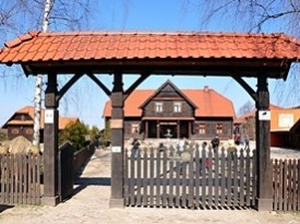 Zespół zabudowań agroturystycznych. (KIERMUSY)