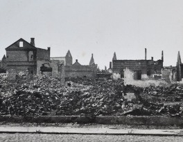 Zburzone dzielnice żydowskie - Chanajki i Schulhof oraz inne.