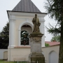 Pomnik księdza Krzysztofa Kluka, ufundowany w 1850 roku przez społeczeństwo Ciechanowca.