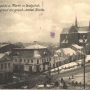 Na tej pocztówce z okresu niemieckiego (1914- 1919) wyjątkowo widać w całości budynek odwachu. Widać tu wyraźnie trójkątny tympanon nad wejściem do budynku, który na pocztówkach międzywojennych już nie istnieje. Ze zbiorów J. Murawiejskiego.