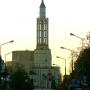 Spojrzenie na kościół św. Rocha wzdłuż ulicy Lipowej.