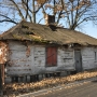 Drewniany dom - przykład starego budownictwa podlaskiego w Międzyrzecu