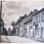 Ulica Kraszewskiego w 1943 roku. Zdjęcie ze zbior&oacute;w J. Murawiejskiego.