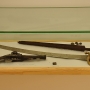 Broń ielementy umundurowania z okresu napoleońskiego.