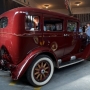 Pięknie utrzymany Ford sprzed lat.