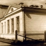 Budynek szpitala po II wojnie światowej. Zdjęcie pochodzi z portalu Urzędu Miejskiego w Knyszynie.
