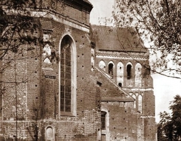 Łomża <sub>(8)</sub>