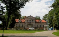 Zespół dworski z 1 poł. XIX w.