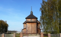 Kościół fil. p.w. Narodzenia NMP z 1742 roku.