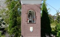 Kapliczka z figurą św. Jana Nepomucena